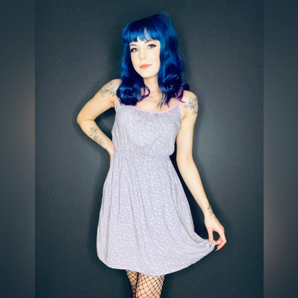 Pastel Purple Floral Dress - Picture 2 of 5